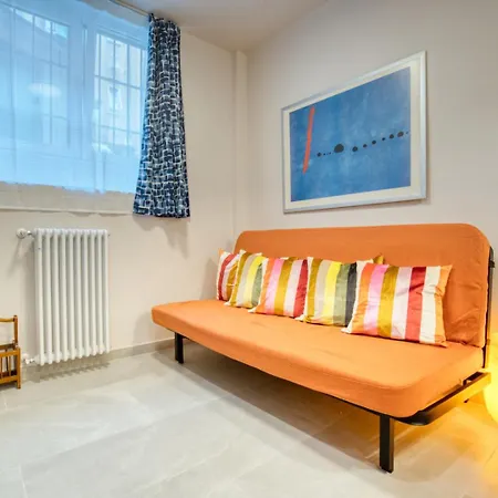 Charlotte Bb House Milan